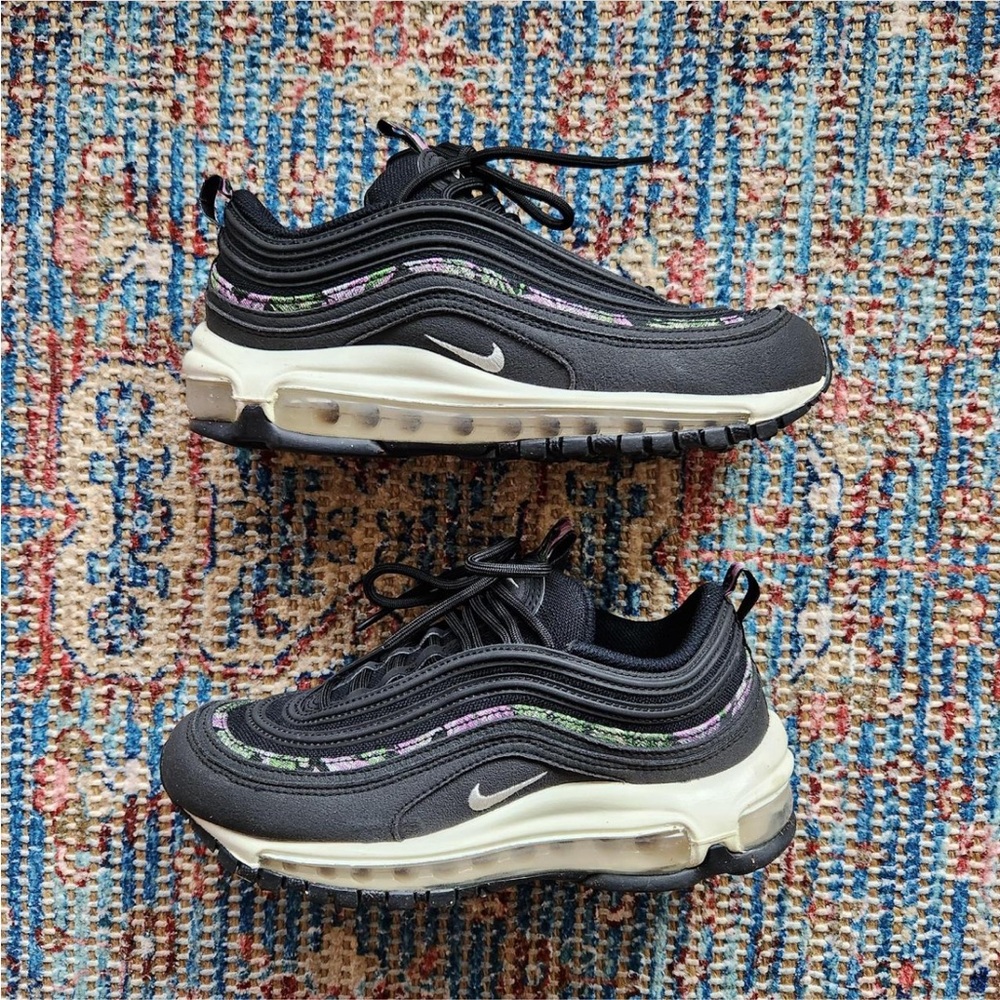 Women’s Nike Air Max 97